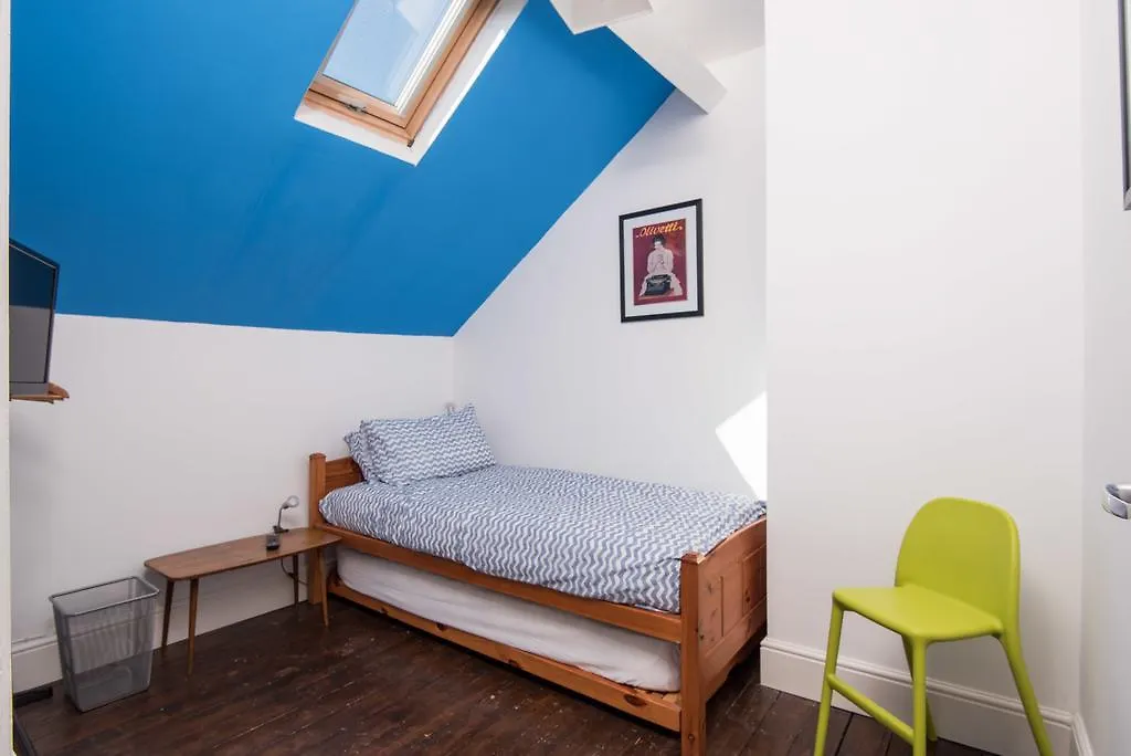 بيت للعطل فندق بلفاستفي  Glendower Street