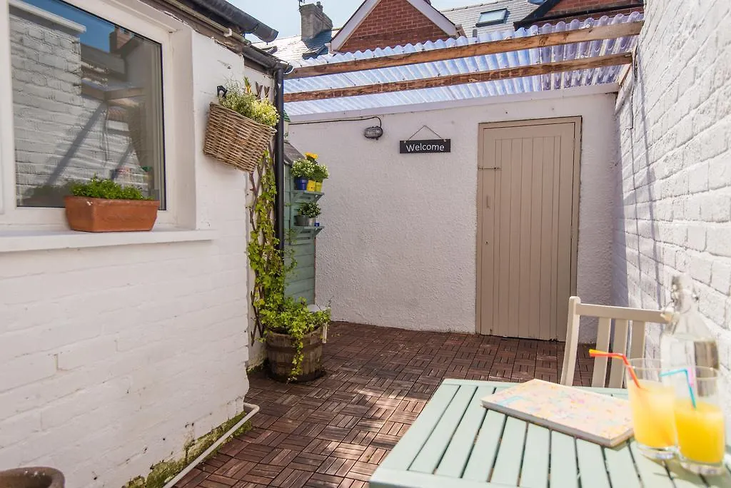 اتصالات Glendower Street 